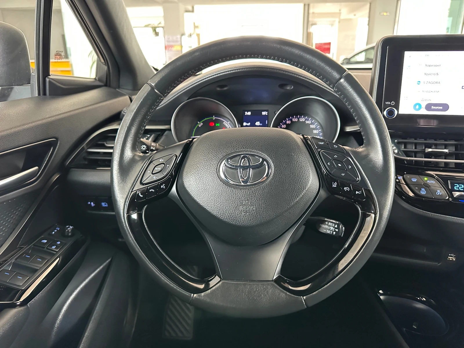 Toyota C-HR Club* Bitone, снимка 11 - Автомобили и джипове - 54423302