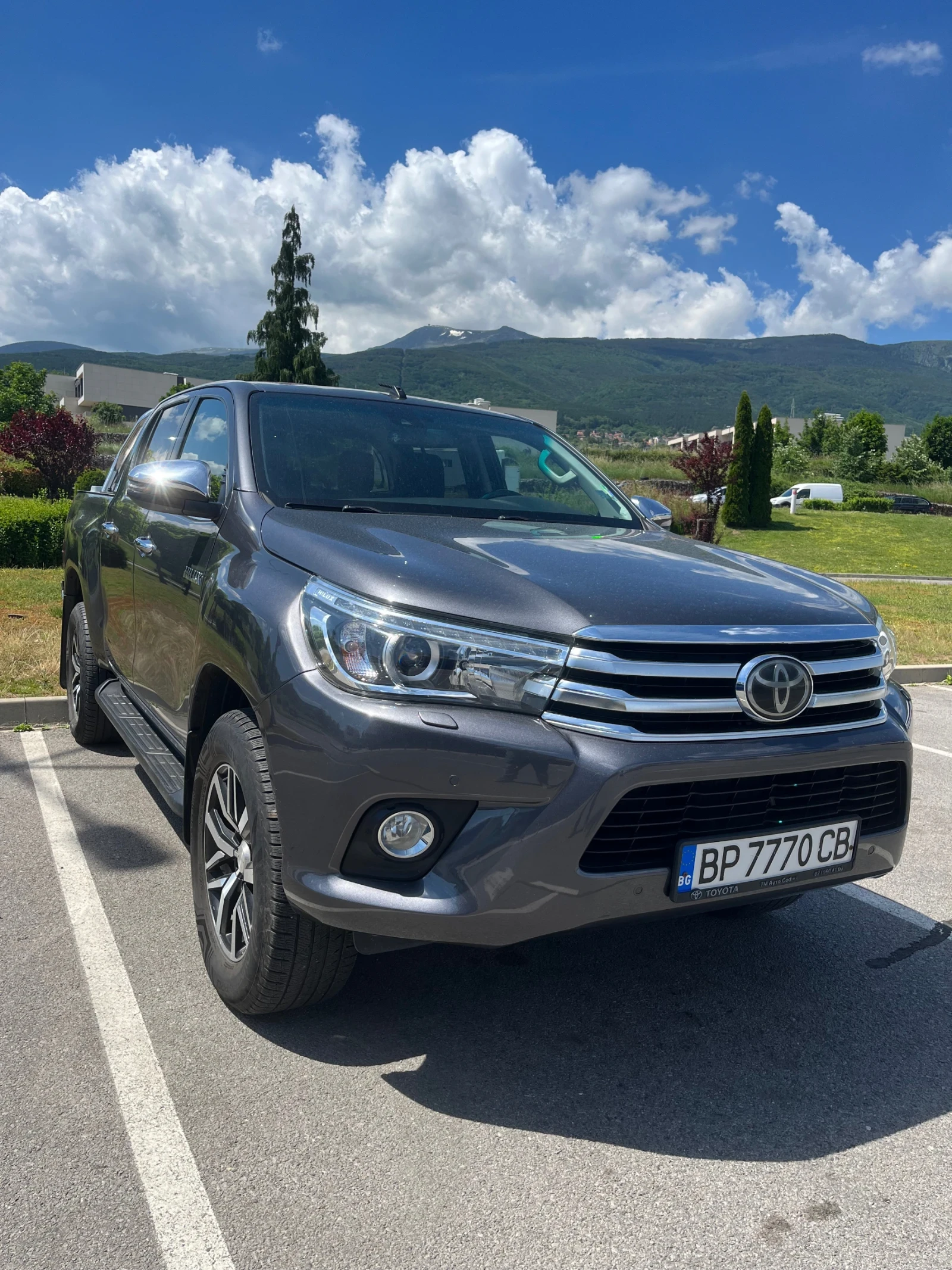 Toyota Hilux Пикап