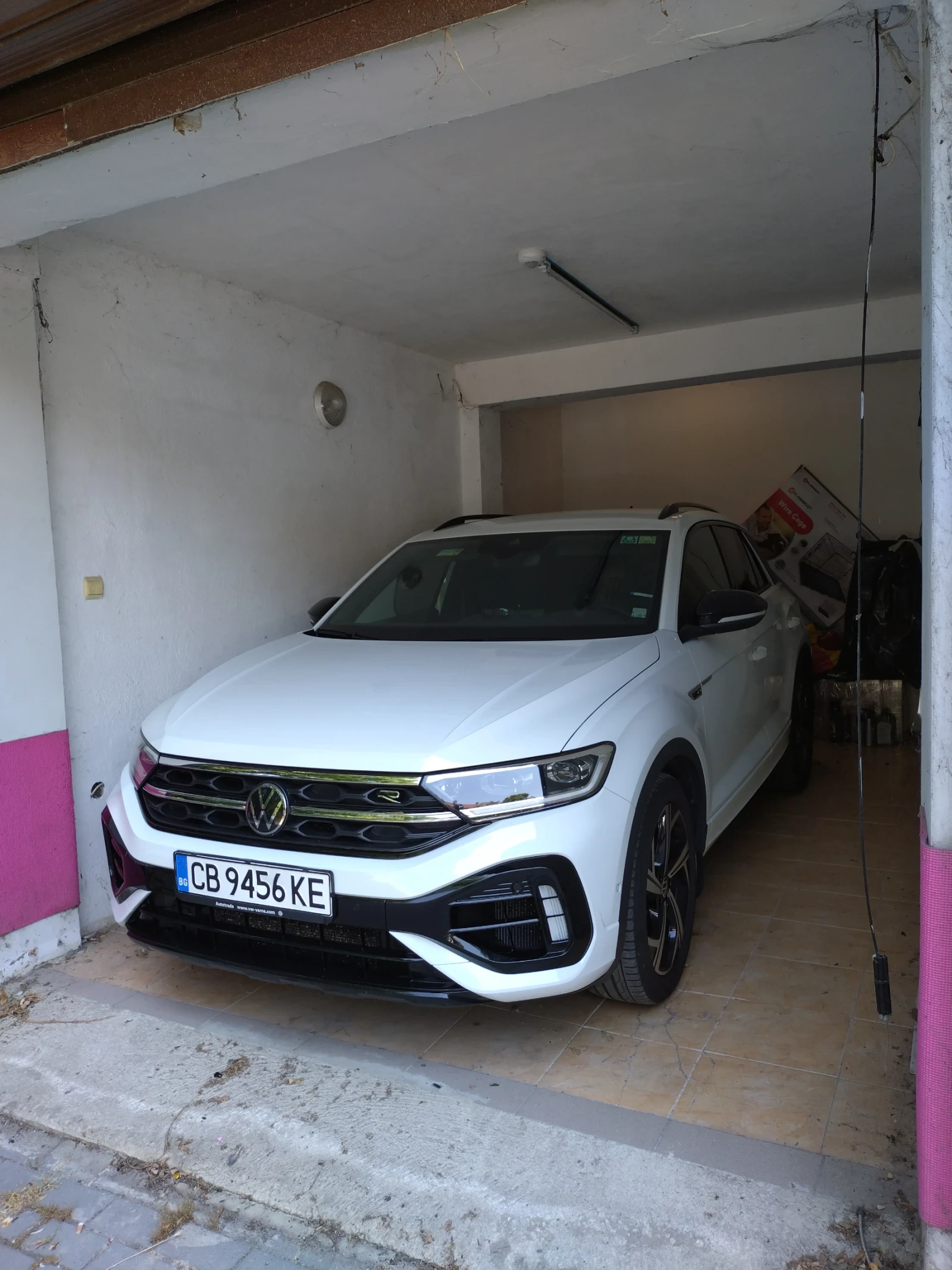 VW T-Roc R 4х4, снимка 3 - Автомобили и джипове - 55077792