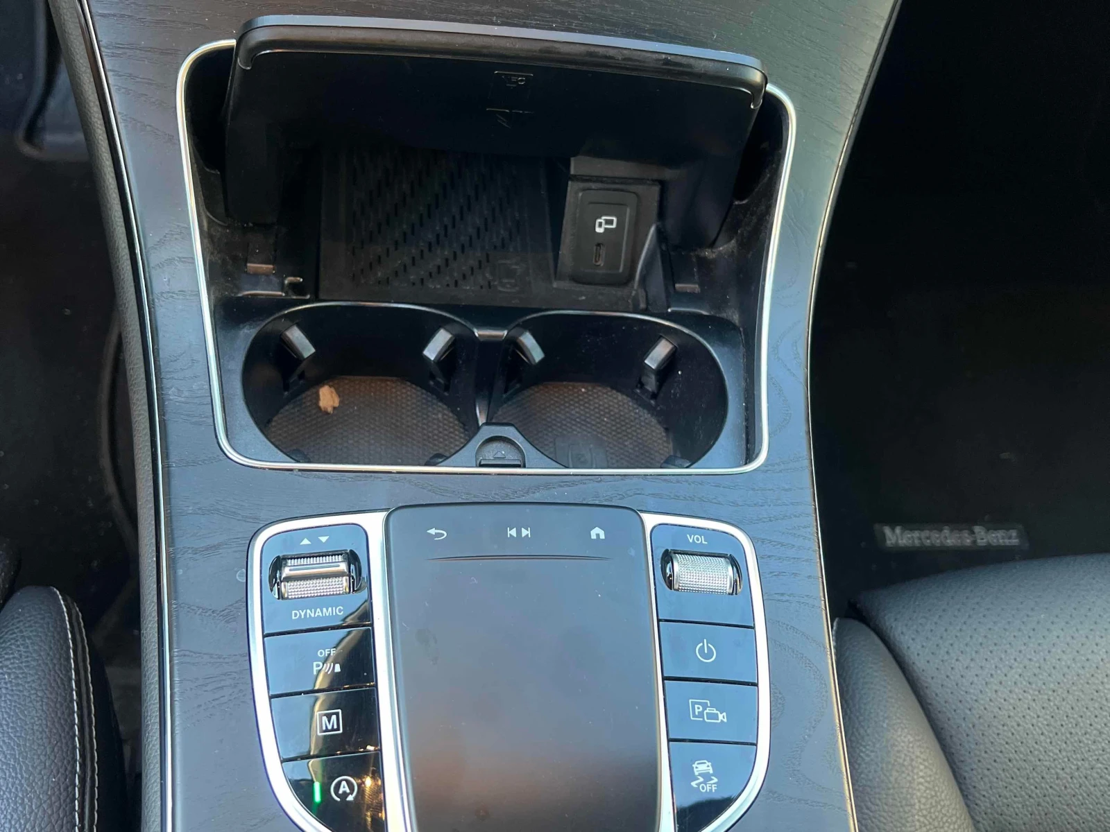 Mercedes-Benz GLC * 300* CARFAX* АВТОКРЕДИТ БЕЗ ПЪРВОНАЧАЛНА ВНОСКА*, снимка 13 - Автомобили и джипове - 55875718