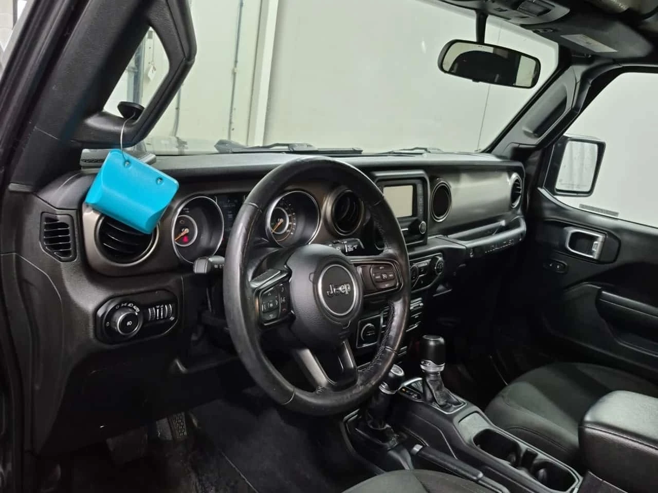 Jeep Wrangler * 4x4 Sport * ПОДГРЕВ * , снимка 12 - Автомобили и джипове - 56324518