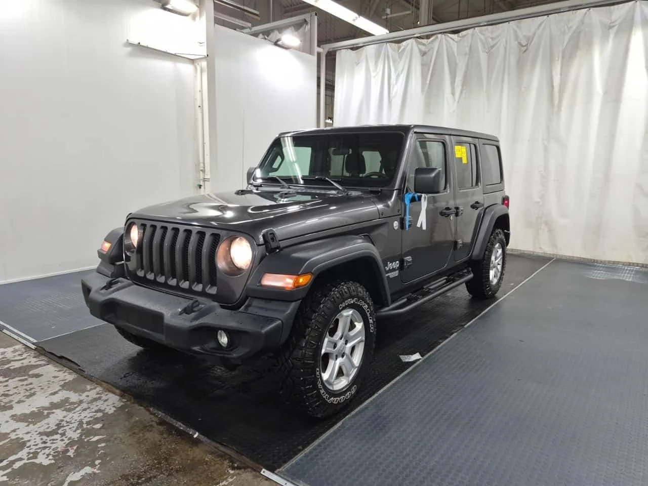 Jeep Wrangler * 4x4 Sport * ПОДГРЕВ * 