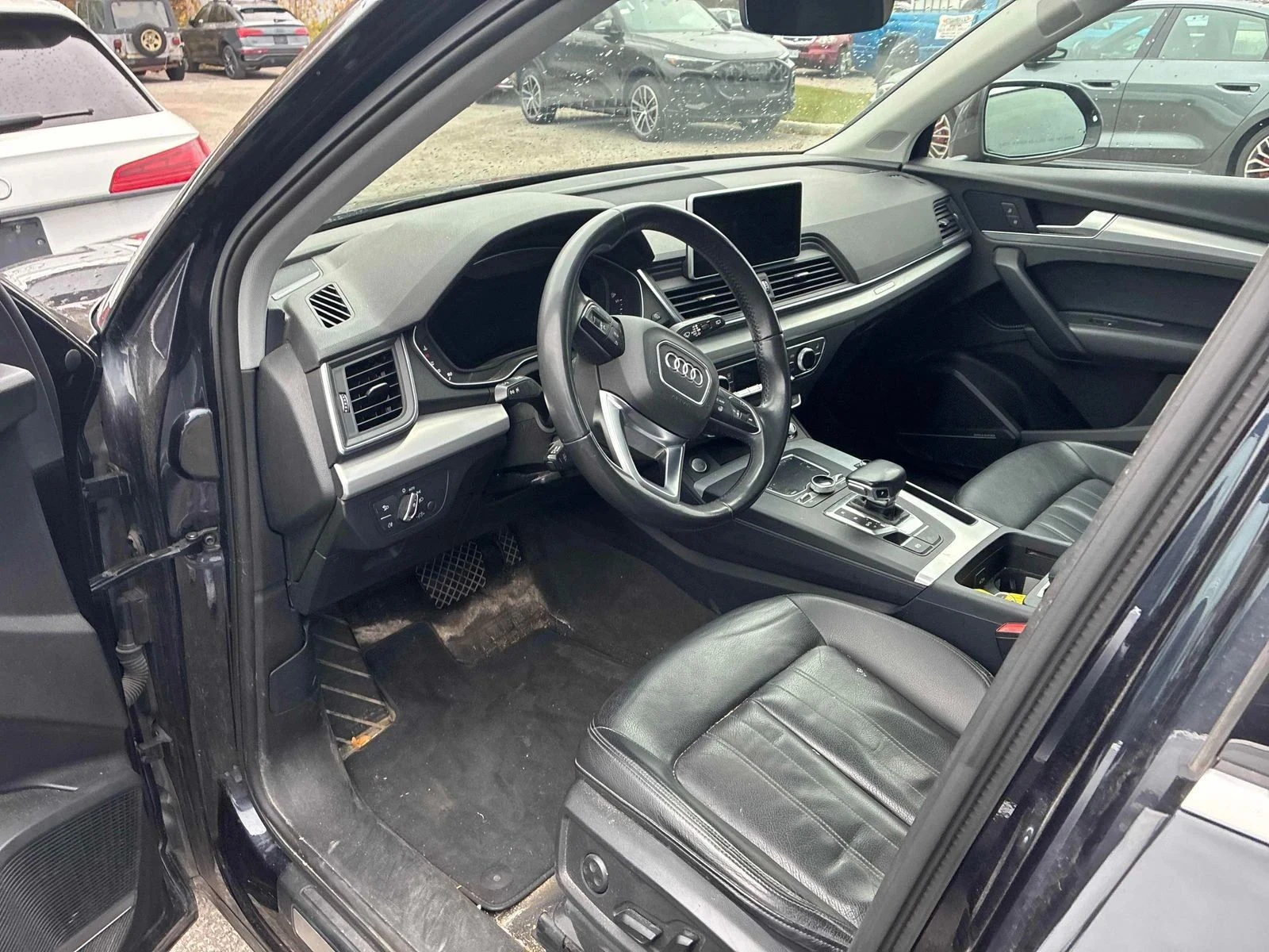Audi Q5, снимка 6 - Автомобили и джипове - 56739671