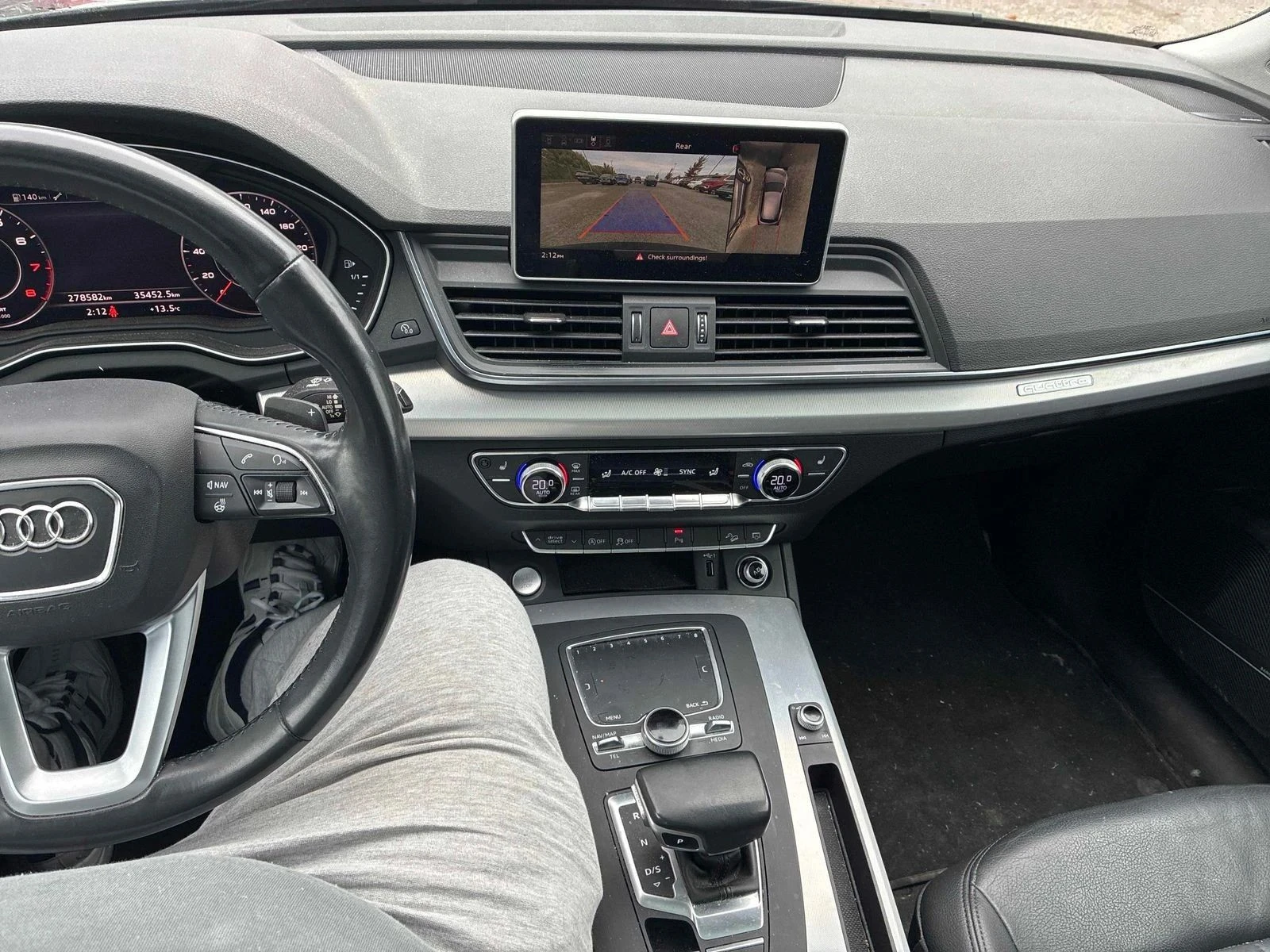 Audi Q5, снимка 8 - Автомобили и джипове - 56739671