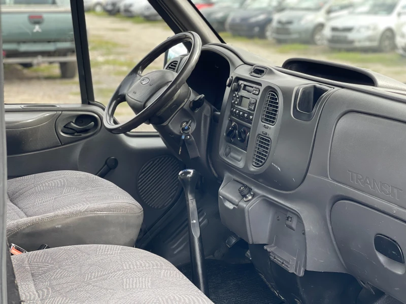 Ford Transit 2.4TDi , снимка 8 - Бусове и автобуси - 47280574