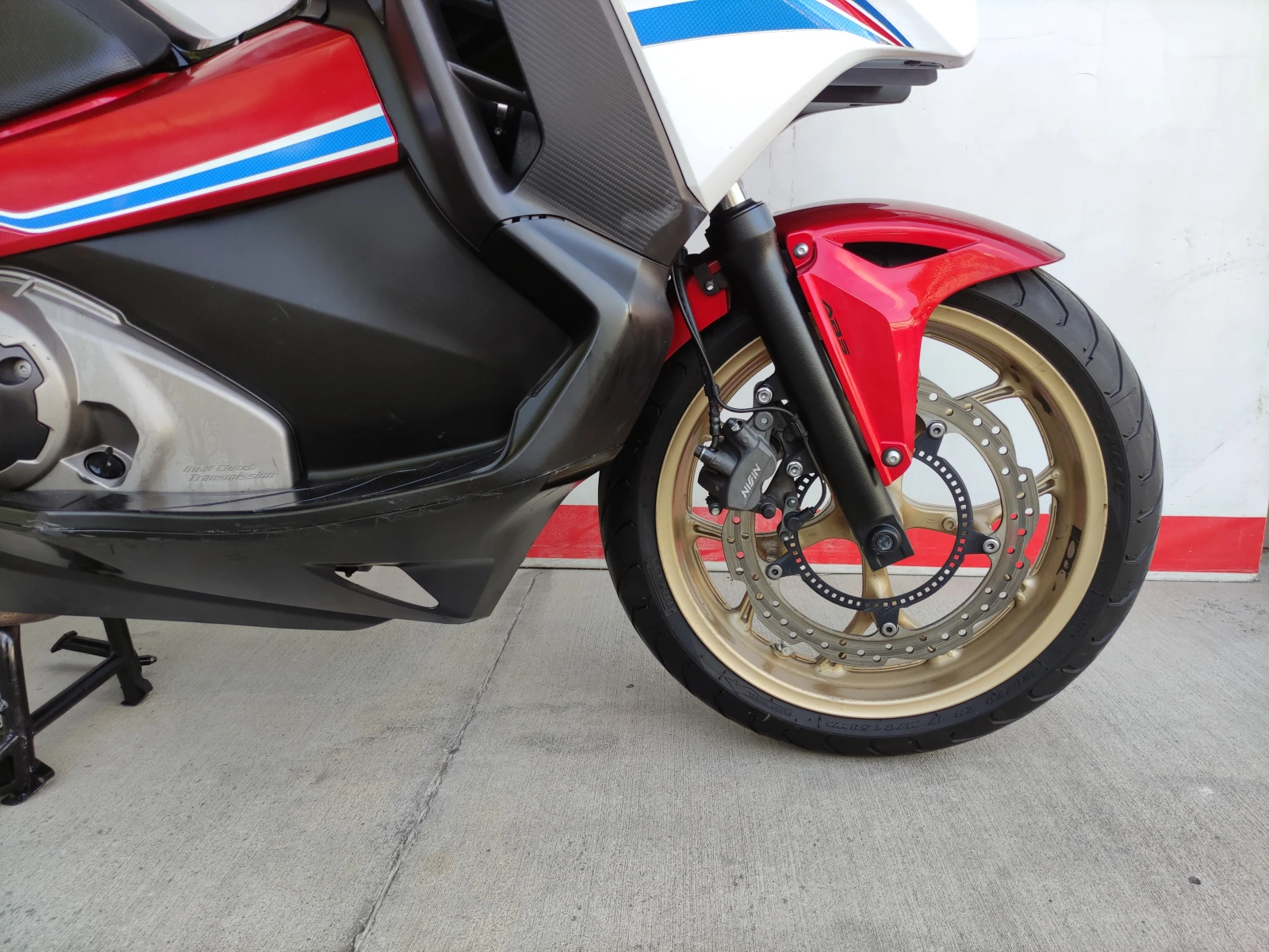 Honda Integra 750S ABS | Mobile.bg   11