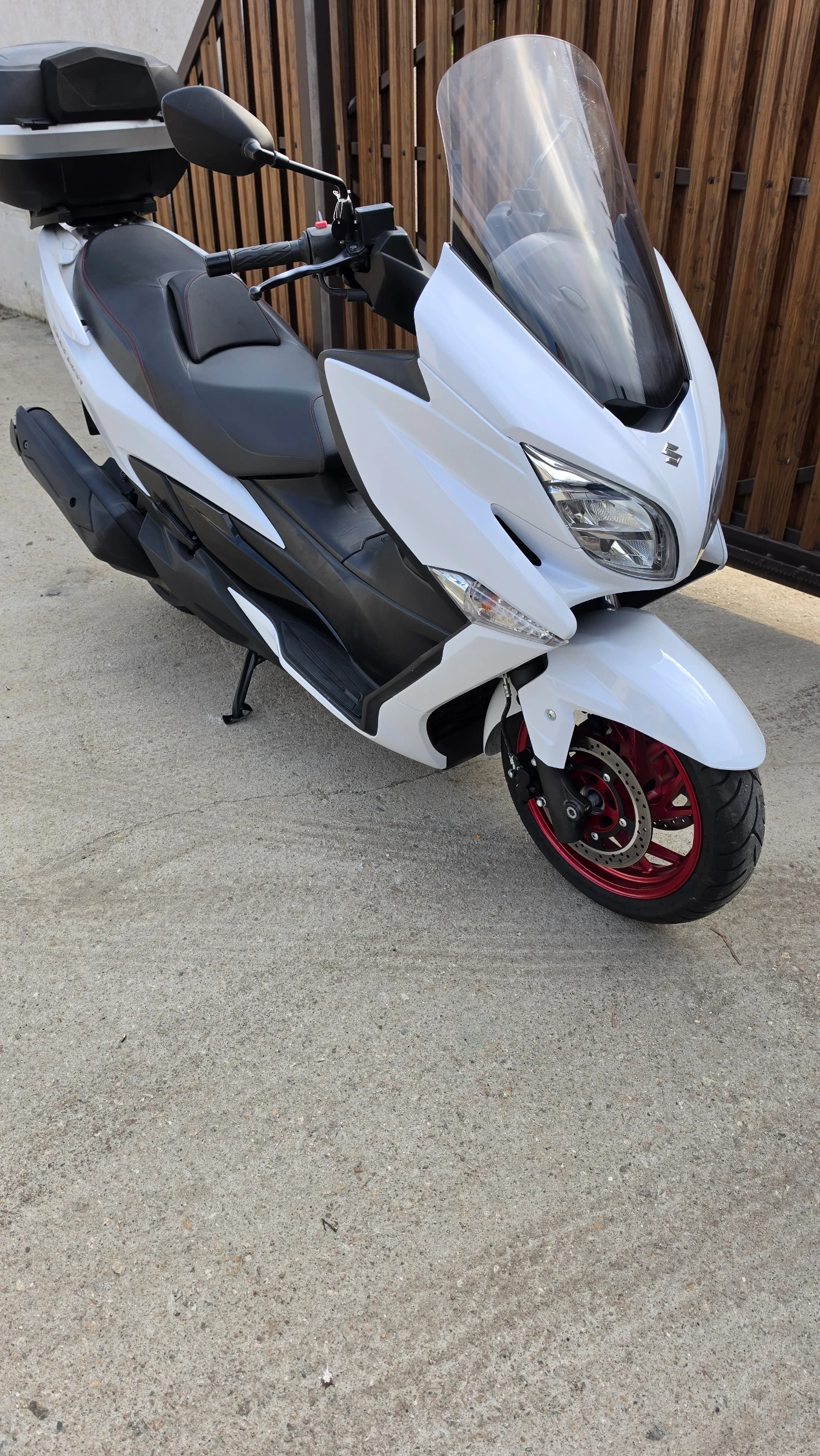Suzuki Burgman 400i abs