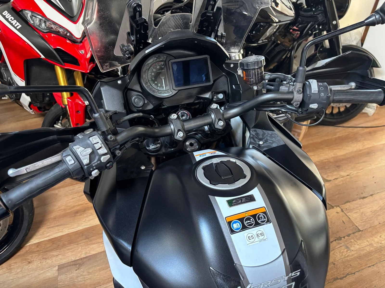 Kawasaki Versys 1000SE Full Travel Edition, снимка 11 - Мотоциклети и мототехника - 54801655
