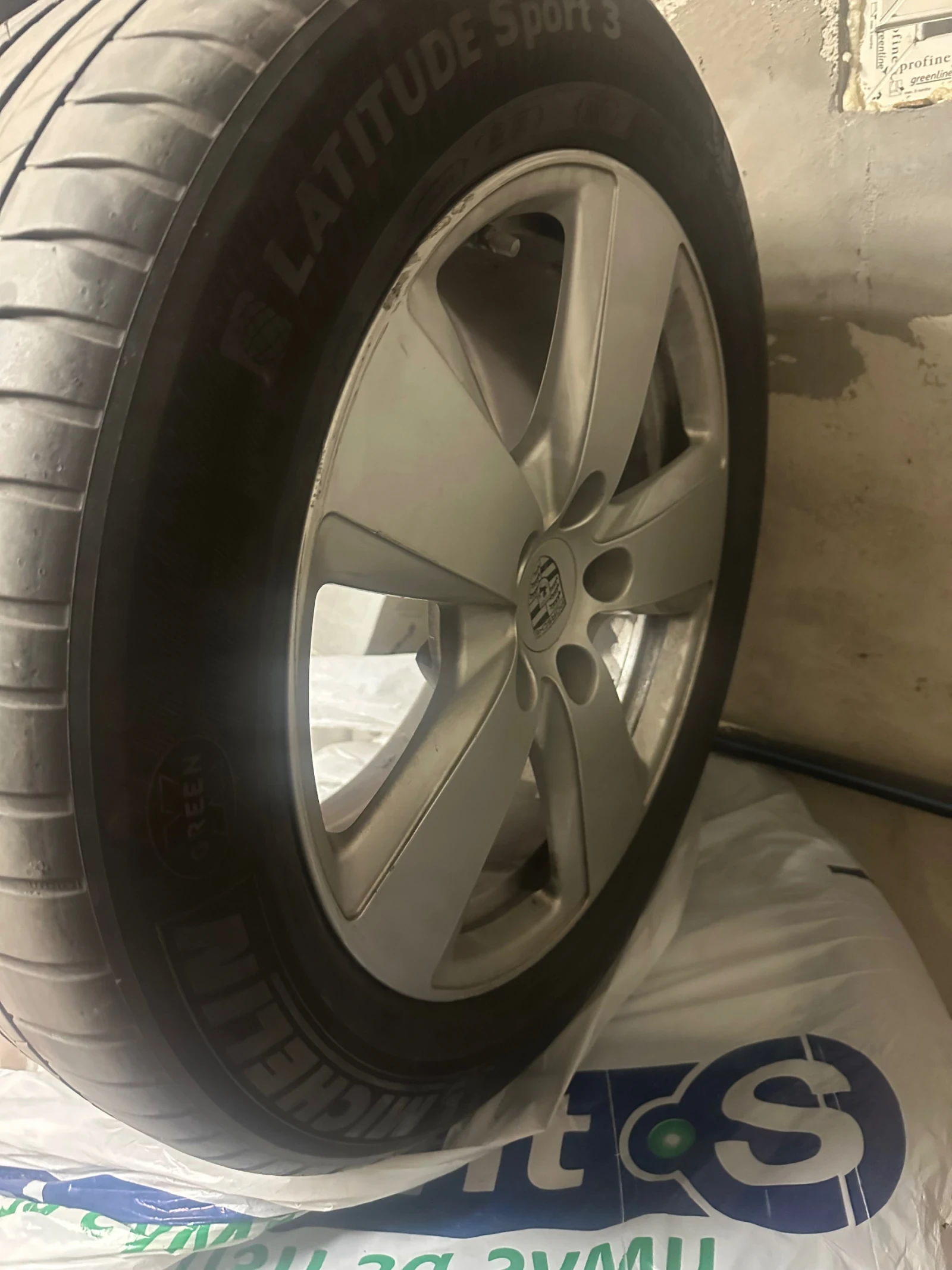    275/50R19  Porsche | Mobile.bg   6