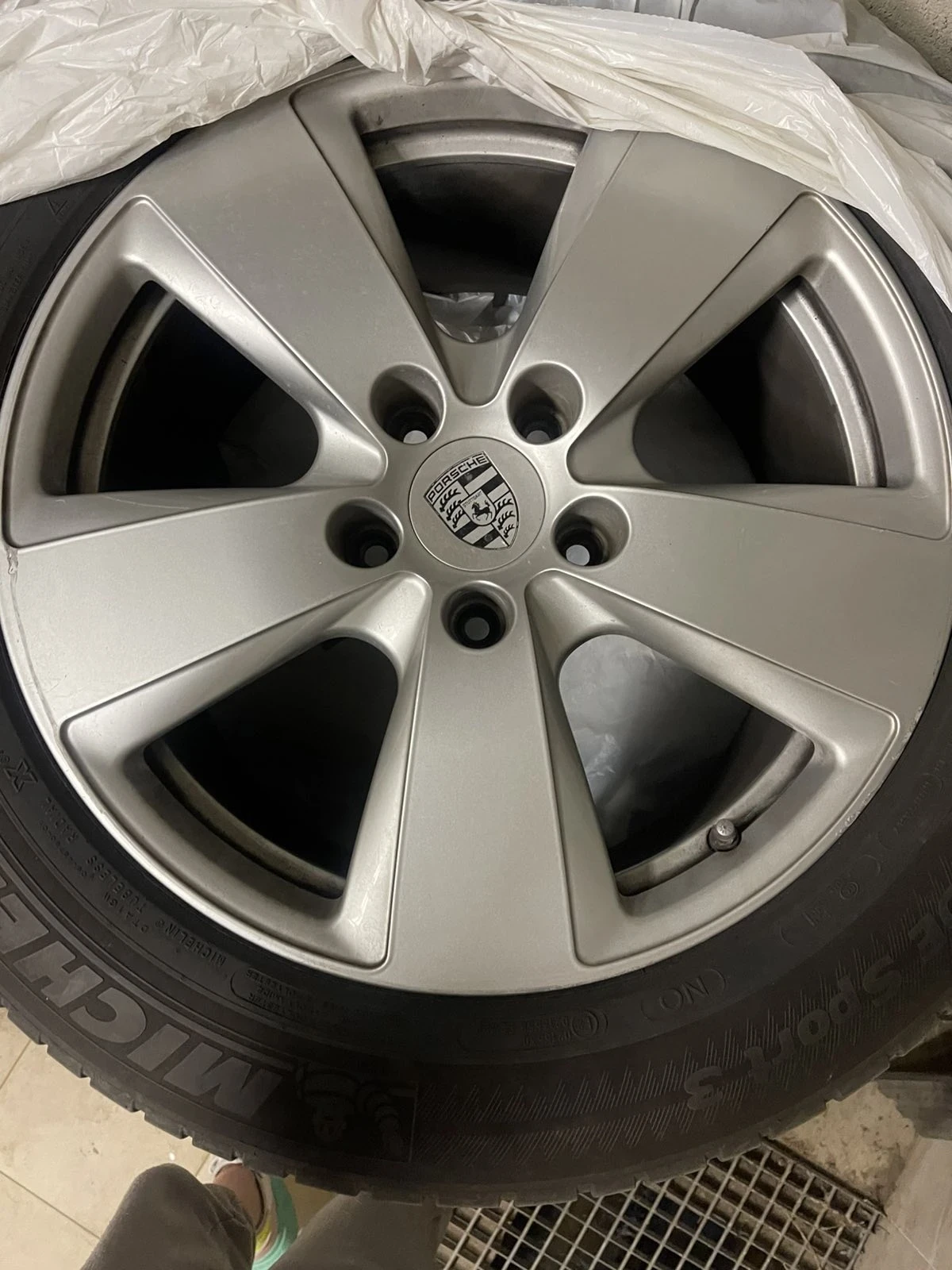    275/50R19  Porsche | Mobile.bg   4