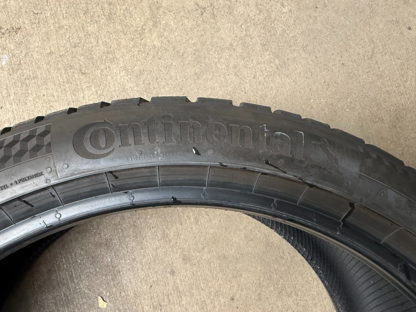 Гуми Зимни 225/40R18, снимка 10 - Гуми и джанти - 56277788