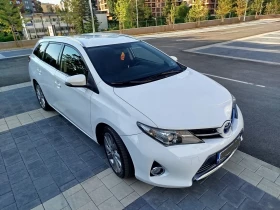 Обява за продажба на Toyota Auris ~15 800 лв. - изображение 1