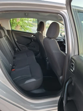 Peugeot 208 1.2i | Mobile.bg    9