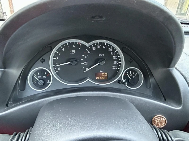 Opel Corsa 1.2i 16V, снимка 11 - Автомобили и джипове - 52696162