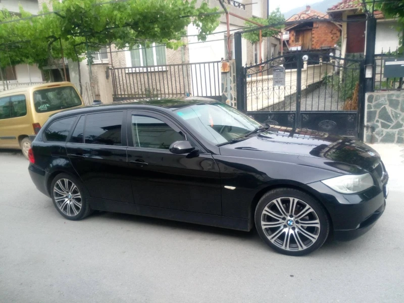 BMW 320 2.0 D, снимка 2 - Автомобили и джипове - 47312389