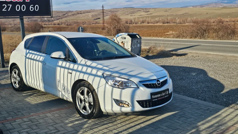 Opel Astra 1.7CDTI-Cosmo-140.000км, снимка 2 - Автомобили и джипове - 47855826