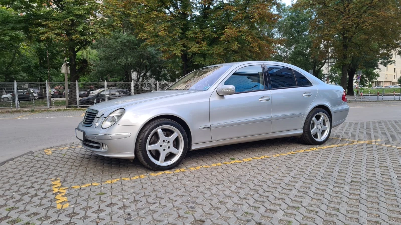 Mercedes-Benz E 500 4-MATIC, снимка 2 - Автомобили и джипове - 47932623