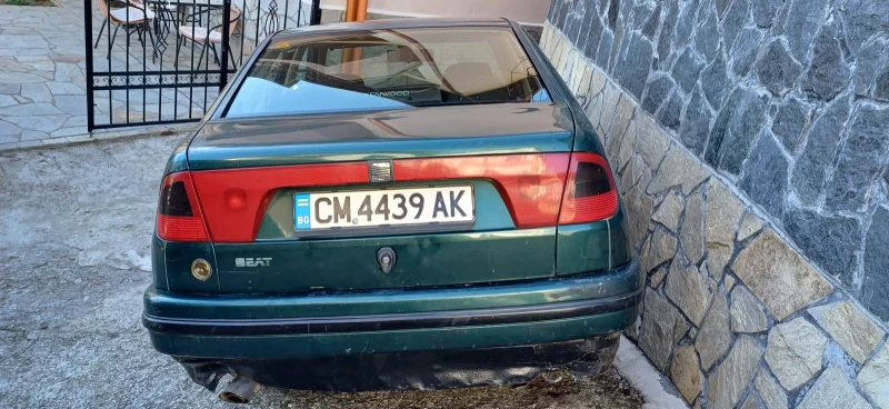 Seat Cordoba, снимка 4 - Автомобили и джипове - 48092069