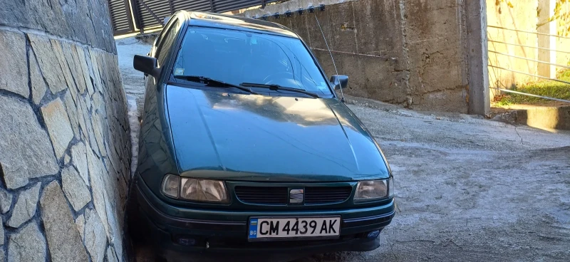 Seat Cordoba, снимка 1 - Автомобили и джипове - 48092069