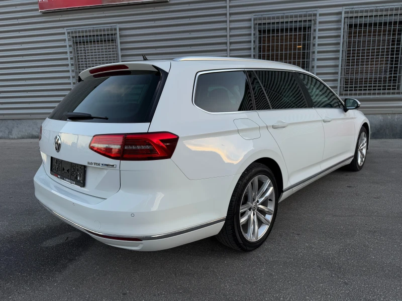 VW Passat 2.0TDI::HIGHLINE::LED::DIGITAL::DISTRONIC, снимка 4 - Автомобили и джипове - 48394887