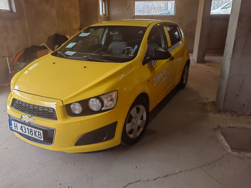 Chevrolet Aveo 1.2 LDC, снимка 9 - Автомобили и джипове - 48822441