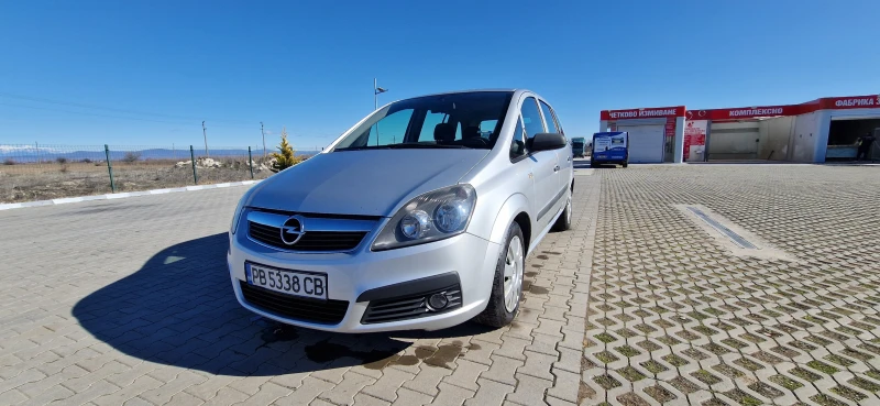 Opel Zafira Газ-Бензин, снимка 1 - Автомобили и джипове - 49483550