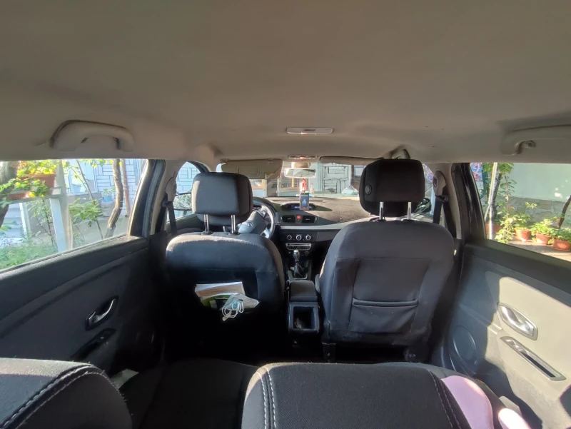 Renault Megane 1, 5 DCI , снимка 10 - Автомобили и джипове - 52217986