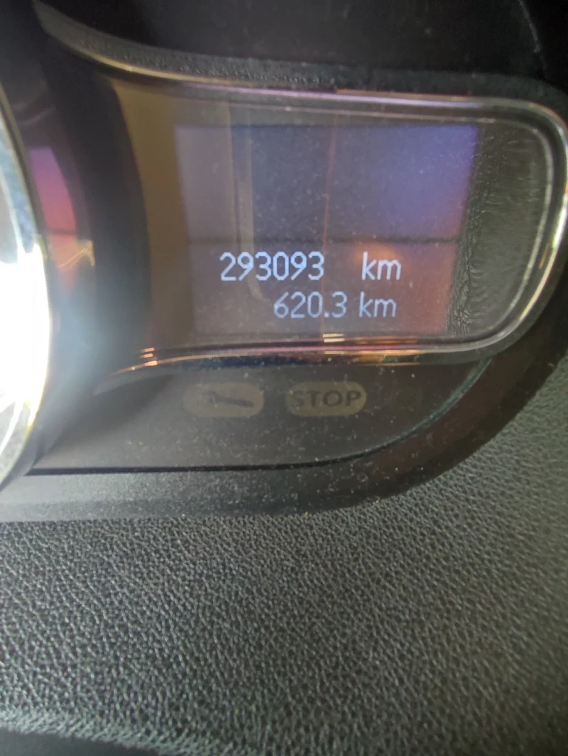 Renault Megane 1, 5 DCI , снимка 5 - Автомобили и джипове - 52217986