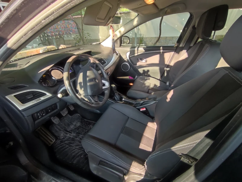 Renault Megane 1, 5 DCI , снимка 12 - Автомобили и джипове - 52217986