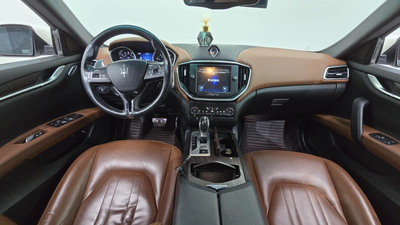 Maserati Ghibli 3.0, снимка 6 - Автомобили и джипове - 52447873