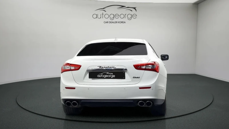 Maserati Ghibli 3.0, снимка 4 - Автомобили и джипове - 52447873