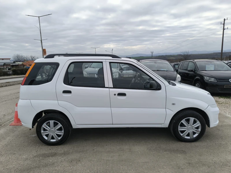Subaru Justy 1.3i, снимка 4 - Автомобили и джипове - 52713901