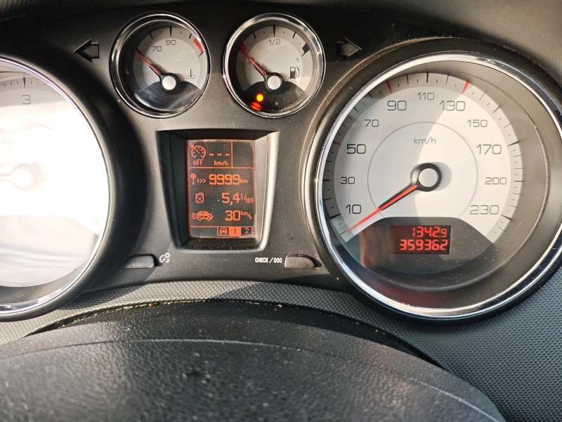 Peugeot 308 2.0hdi, снимка 10 - Автомобили и джипове - 53024915