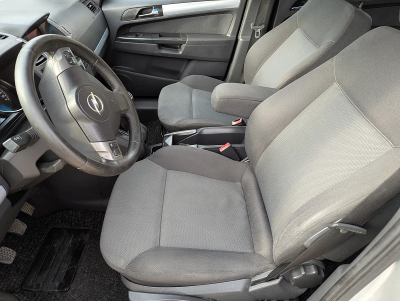 Opel Zafira, снимка 8 - Автомобили и джипове - 53078213