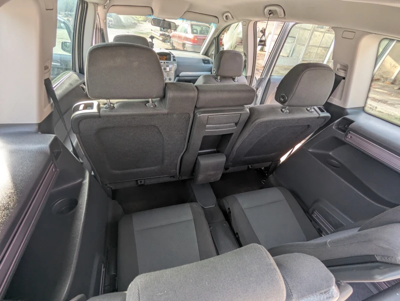 Opel Zafira, снимка 12 - Автомобили и джипове - 53078213
