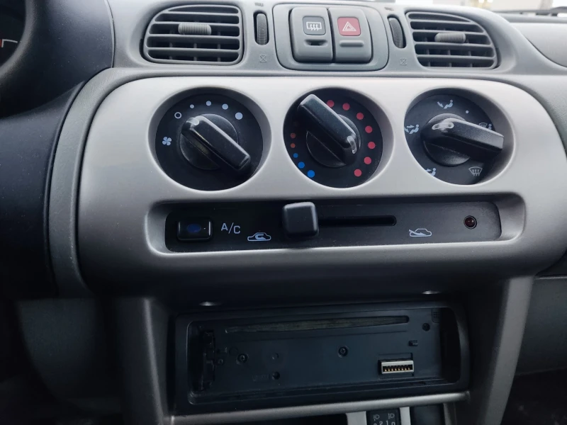 Nissan Micra, снимка 5 - Автомобили и джипове - 53119878