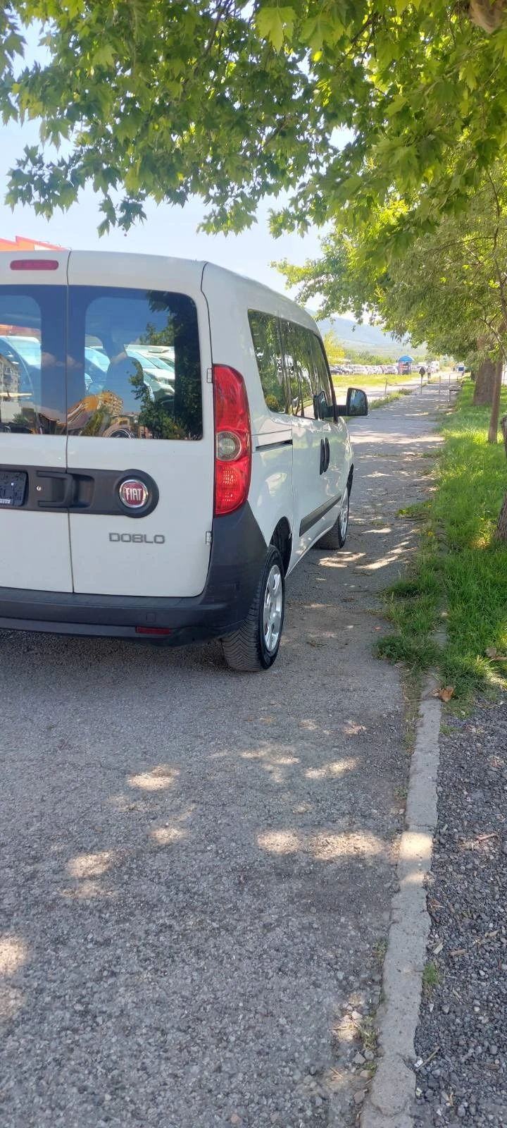 Fiat Doblo 1.3 mjet клима, снимка 5 - Автомобили и джипове - 46040595