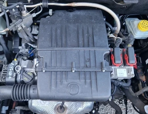 Fiat Qubo МЕТАН, снимка 2 - Автомобили и джипове - 52716692