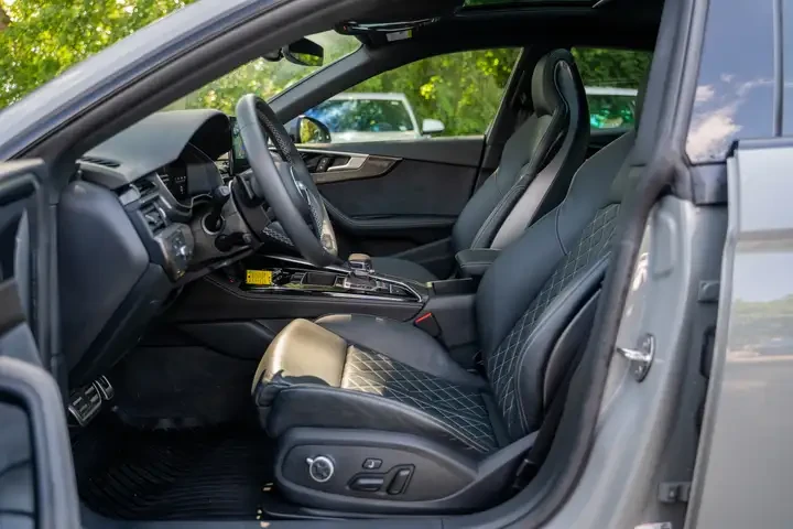 Audi S5 Progressiv| BlkOptics| Pano| BSM| MAСАЖИ| Carplay, снимка 7 - Автомобили и джипове - 55173238
