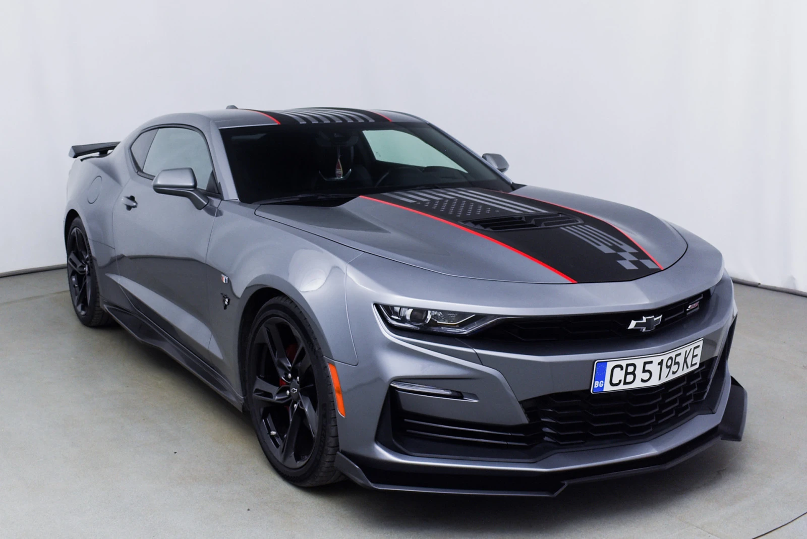 Chevrolet Camaro 2SS 6.2L V8 - изображение 3