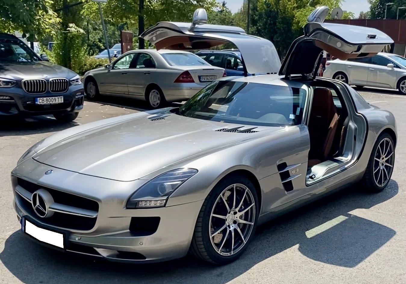 Mercedes-Benz SLS AMG  - изображение 2