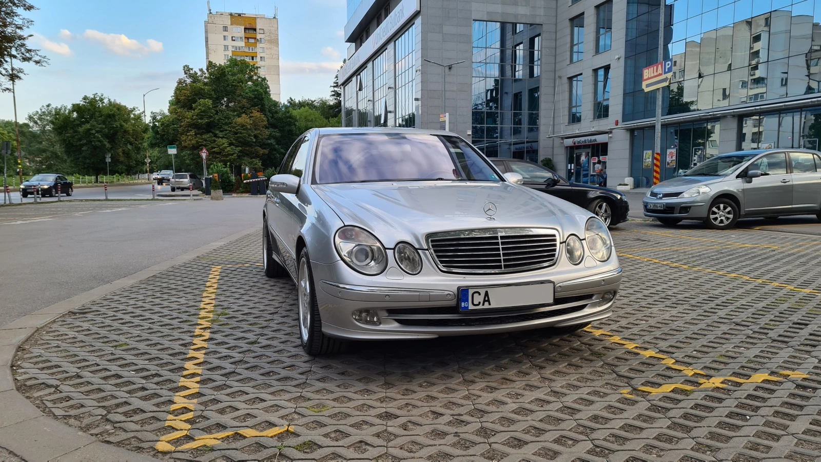 Mercedes-Benz E 500 4-MATIC - изображение 5