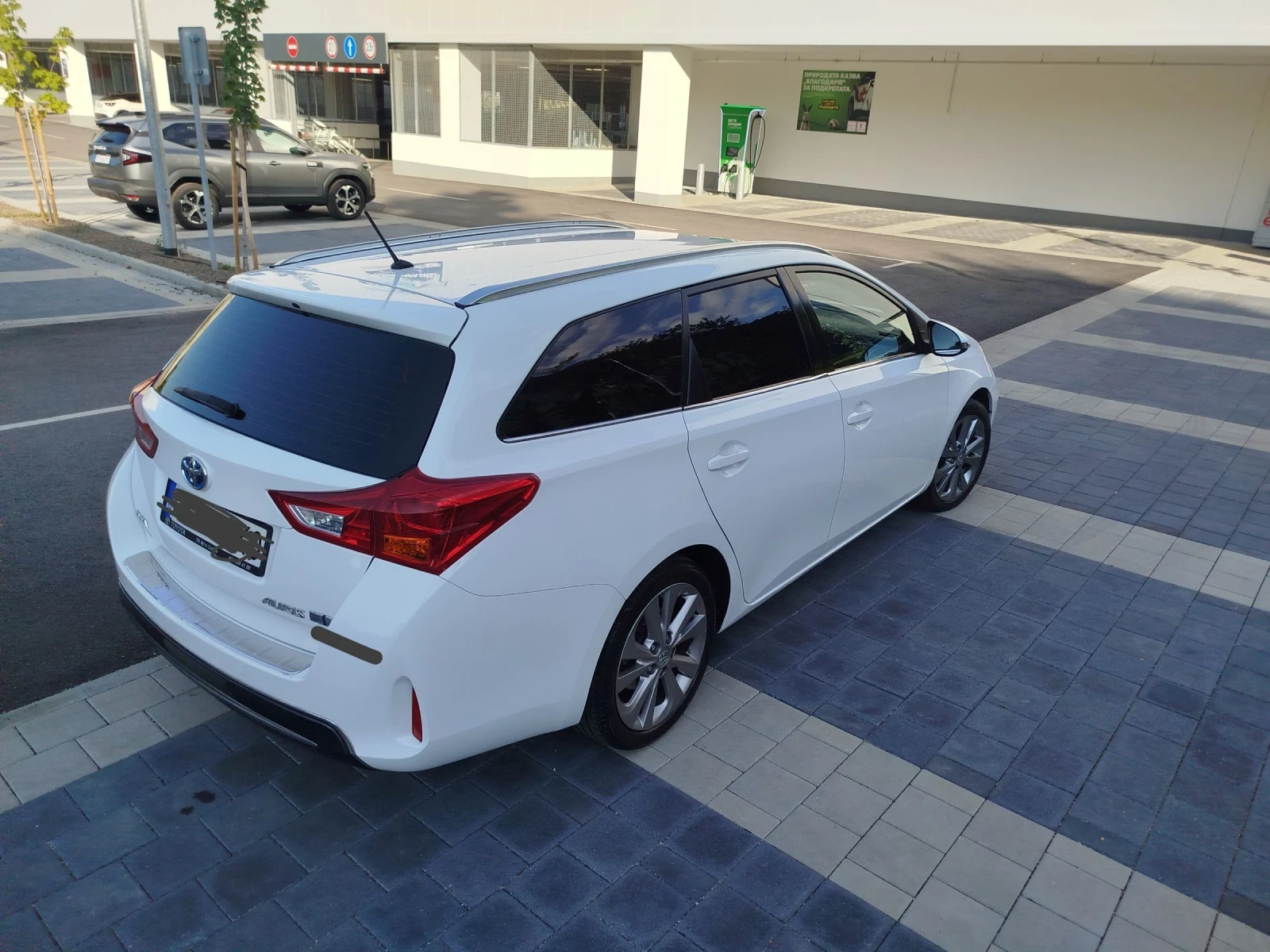 Toyota Auris  - изображение 5