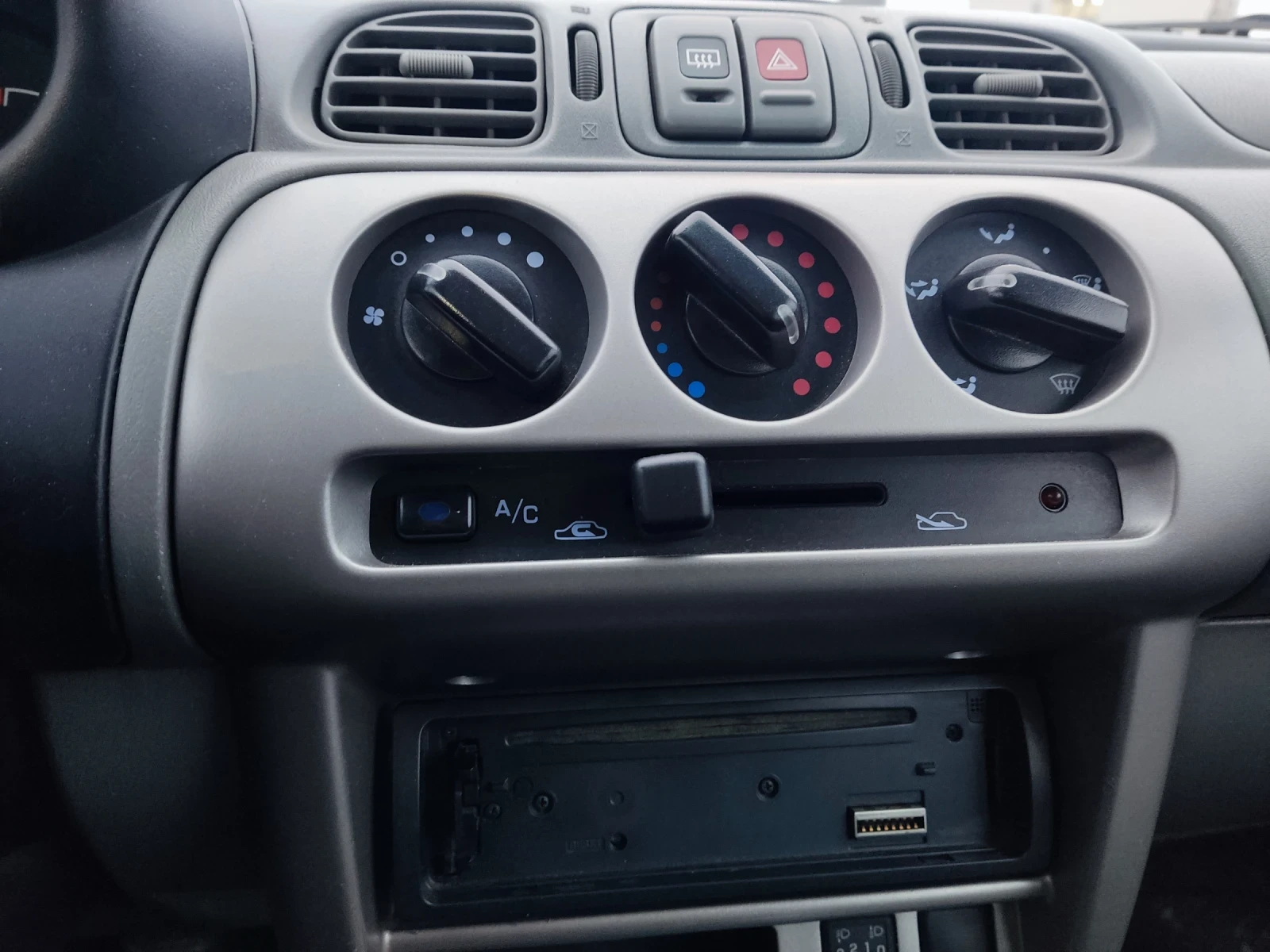 Nissan Micra  - изображение 5