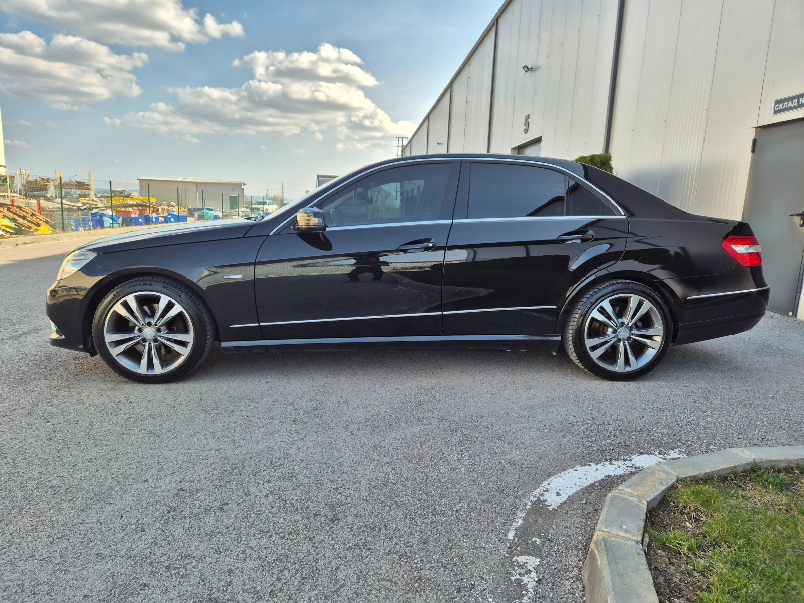 Mercedes-Benz E 350 Е 350CDI V6.231KS AVANTGARDE , снимка 4 - Автомобили и джипове - 53192545