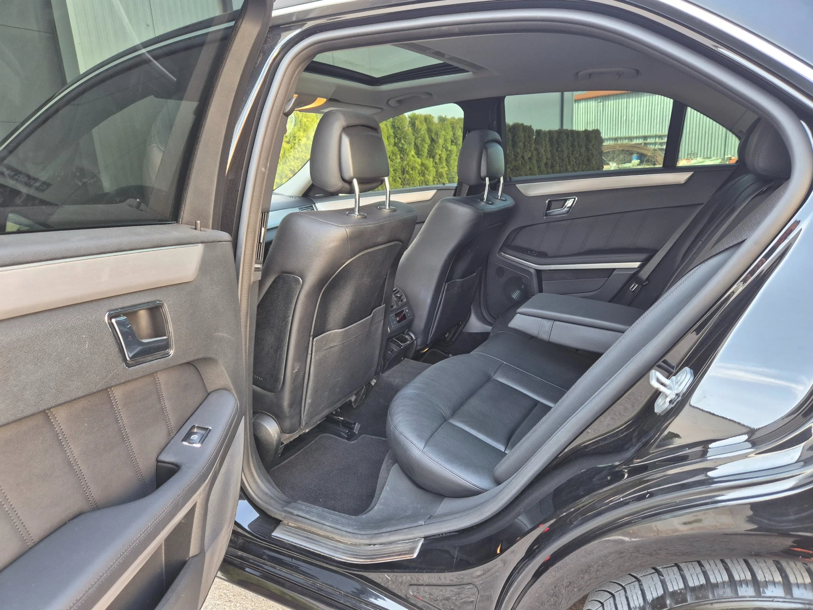 Mercedes-Benz E 350 Е 350CDI V6.231KS AVANTGARDE , снимка 9 - Автомобили и джипове - 53192545