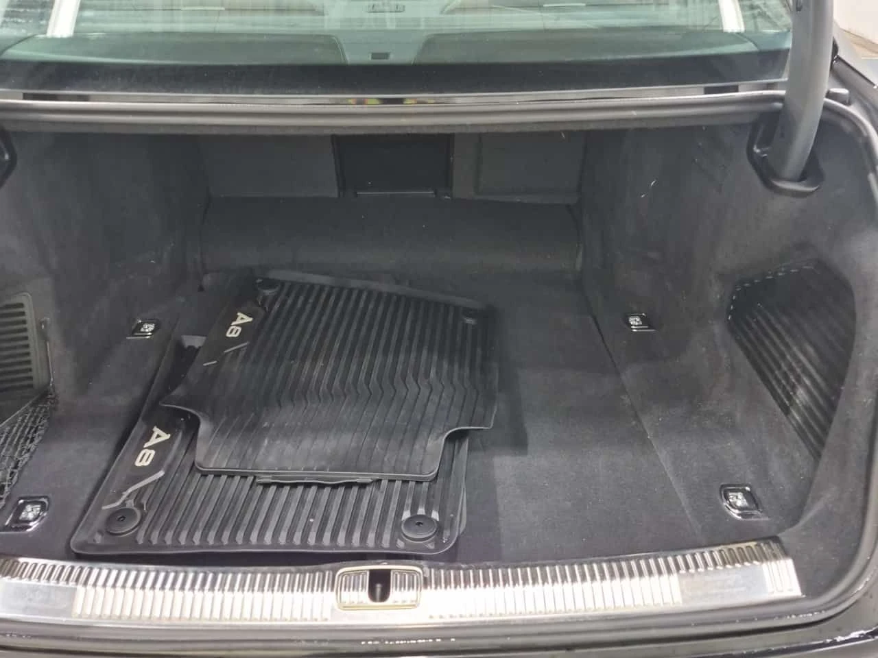 Audi A8 L  CARFAX | Mobile.bg � ����������� 14