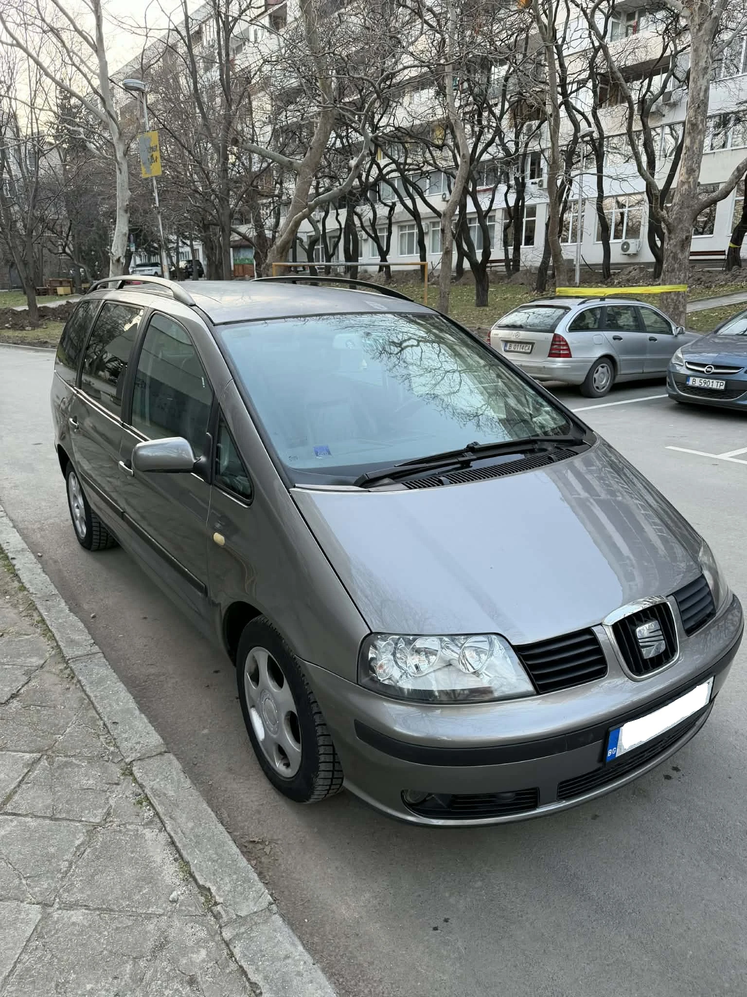Seat Alhambra 1.9 TDI, 6+ 1 - изображение 2