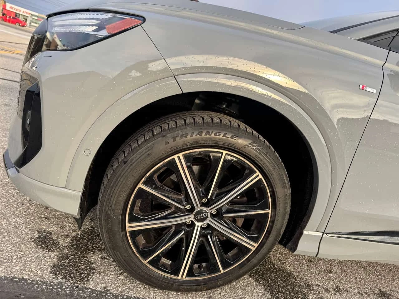 Audi E-Tron 50 quattro  CARFAX, снимка 6 - Автомобили и джипове - 53789134