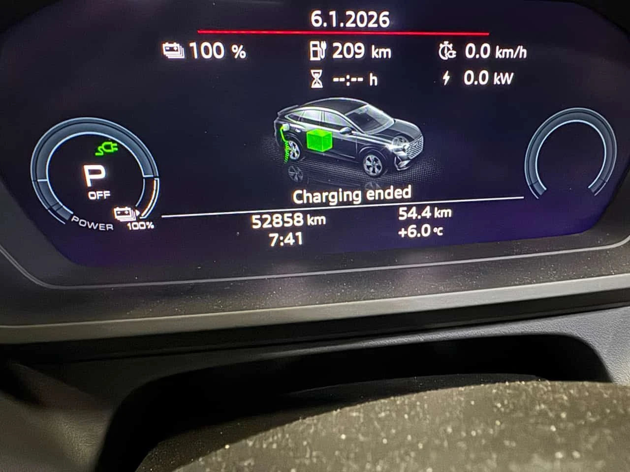 Audi E-Tron 50 quattro  CARFAX, снимка 16 - Автомобили и джипове - 53789134